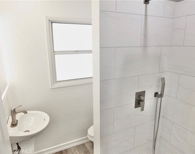 5455 E 29th Street - Photo Thumbnail 17