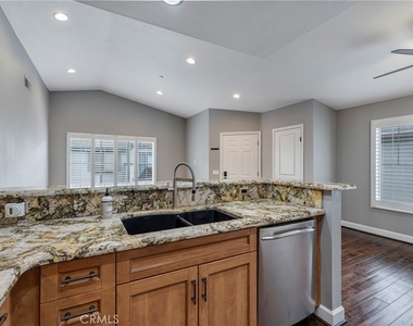 3435 Salisbury Circle - Photo Thumbnail 16