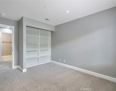 3435 Salisbury Circle - Photo Thumbnail 22