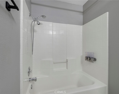 3435 Salisbury Circle - Photo Thumbnail 28