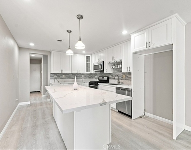 811 Ranch Vista - Photo Thumbnail 4