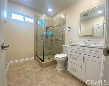 11095 Begonia Avenue - Photo Thumbnail 14