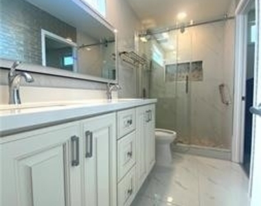 11095 Begonia Avenue - Photo Thumbnail 24