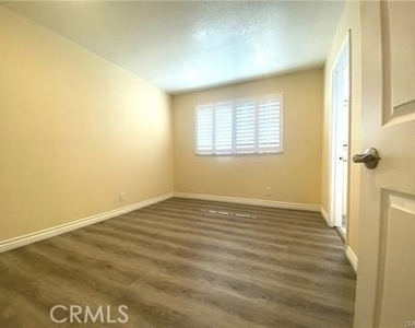 11095 Begonia Avenue - Photo Thumbnail 19