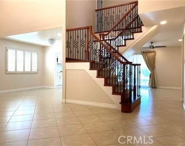 11095 Begonia Avenue - Photo Thumbnail 6