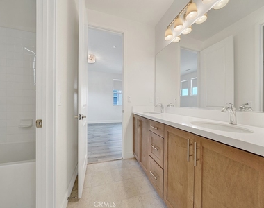 10382 Elizabeth Lane - Photo Thumbnail 27