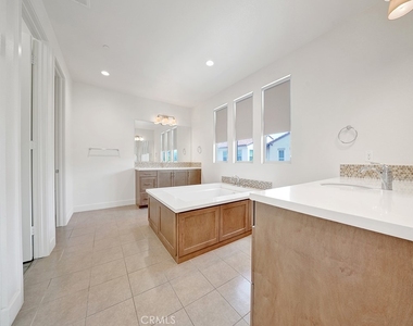 10382 Elizabeth Lane - Photo Thumbnail 20