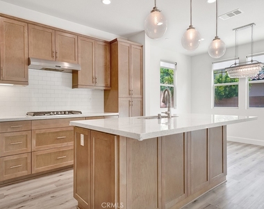 10382 Elizabeth Lane - Photo Thumbnail 15