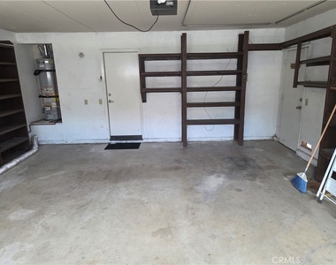1068 Smoketree Drive - Photo Thumbnail 21