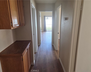 1068 Smoketree Drive - Photo Thumbnail 20
