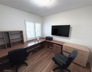 2049 W 185th Street - Photo Thumbnail 6