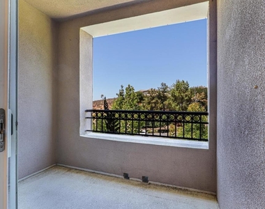 1382 Dandelion Way - Photo Thumbnail 13