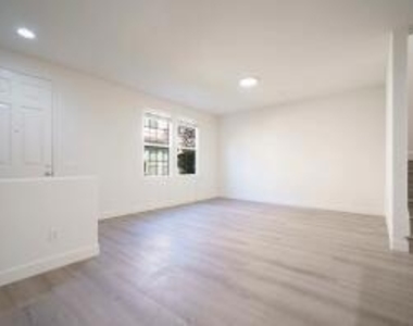 27285 Blue Spruce Place - Photo Thumbnail 5