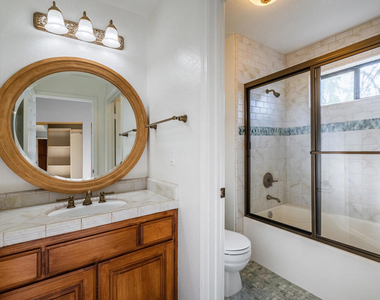502 Garfield Avenue - Photo Thumbnail 9