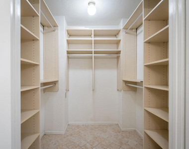 502 Garfield Avenue - Photo Thumbnail 13