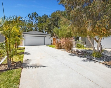 21561 Pedroso - Photo Thumbnail 1