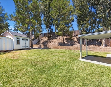 21561 Pedroso - Photo Thumbnail 4