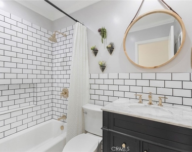 21561 Pedroso - Photo Thumbnail 11