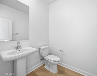 147 Mellano Way - Photo Thumbnail 30
