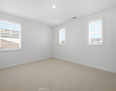 147 Mellano Way - Photo Thumbnail 44