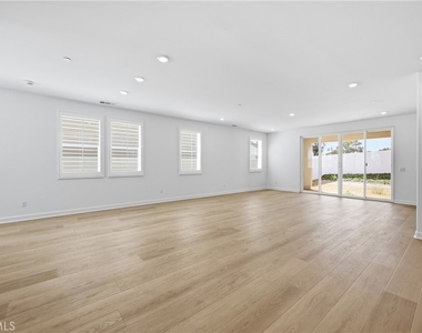 147 Mellano Way - Photo Thumbnail 58
