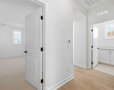 147 Mellano Way - Photo Thumbnail 40