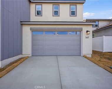 147 Mellano Way - Photo Thumbnail 4