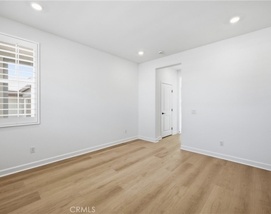 147 Mellano Way - Photo Thumbnail 29