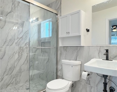 284 N Palm Avenue - Photo Thumbnail 19