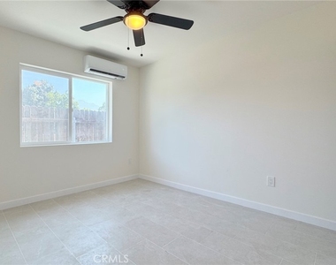 284 N Palm Avenue - Photo Thumbnail 16