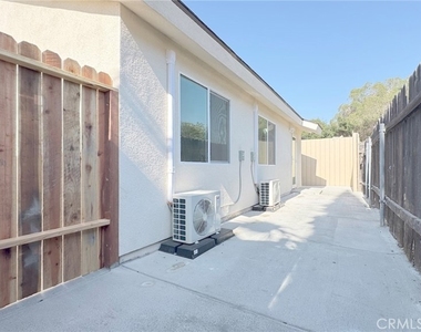 284 N Palm Avenue - Photo Thumbnail 6