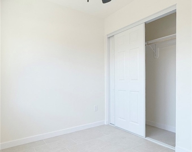 284 N Palm Avenue - Photo Thumbnail 11