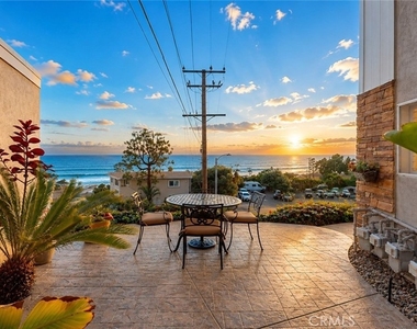 21711 Wesley Drive - Photo Thumbnail 12
