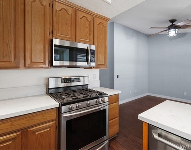 4040 Penrod Drive - Photo Thumbnail 10