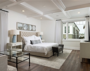 1508 E Balboa Boulevard - Photo Thumbnail 7