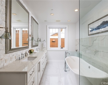 1508 E Balboa Boulevard - Photo Thumbnail 8
