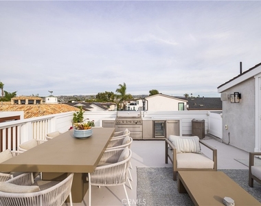 1508 E Balboa Boulevard - Photo Thumbnail 20