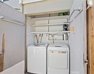 1741 Tustin Avenue - Photo Thumbnail 14