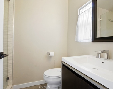 1741 Tustin Avenue - Photo Thumbnail 6