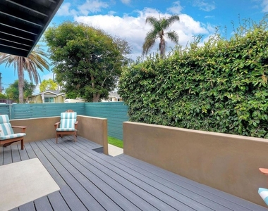 605 Morse Street - Photo Thumbnail 27