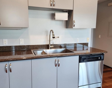 1551 4th Avenue - Photo Thumbnail 15