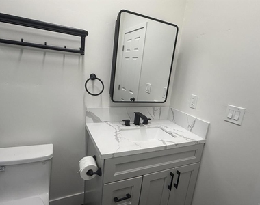3204 Neosho Place - Photo Thumbnail 7