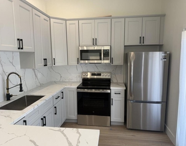 3204 Neosho Place - Photo Thumbnail 1