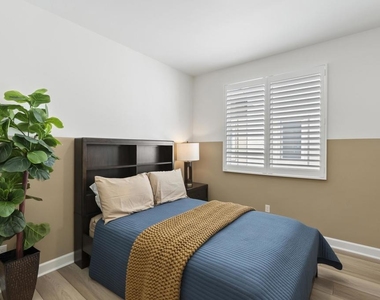 821 Mateo Street - Photo Thumbnail 16