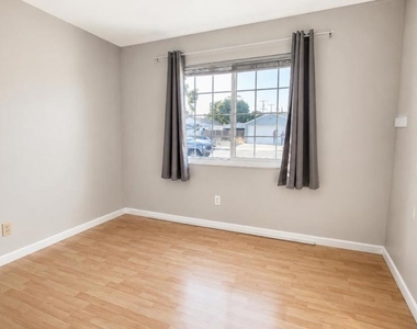 2132 Forbes Avenue - Photo Thumbnail 24