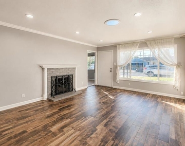 2132 Forbes Avenue - Photo Thumbnail 7