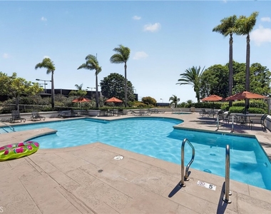 55 La Paloma - Photo Thumbnail 27