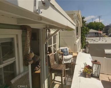230 Beverly Street - Photo Thumbnail 2