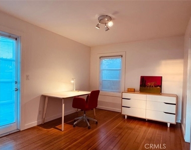 645 Thalia Street - Photo Thumbnail 6