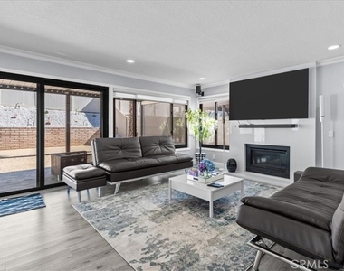 1373 W Aster - Photo Thumbnail 16